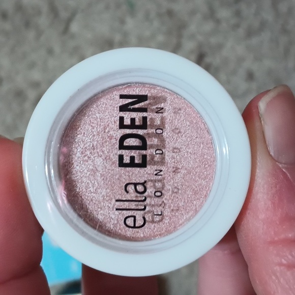 5 Pack Sampler EyeShadow Set - Picture 7 of 15